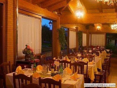 Hotel Parmenide Farm